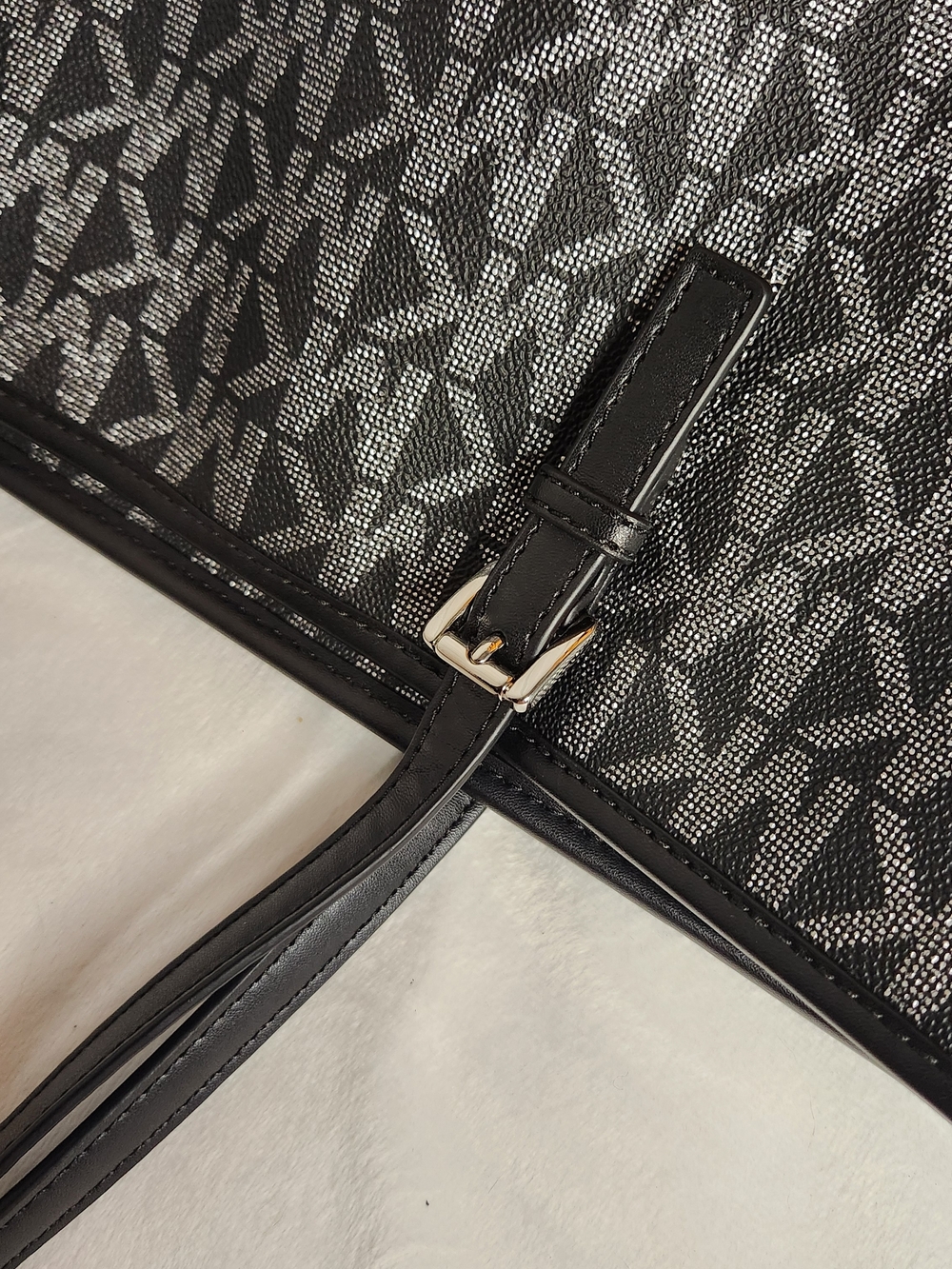 Michael Kors Black Logo Tote Bag - Picture 14 of 14
